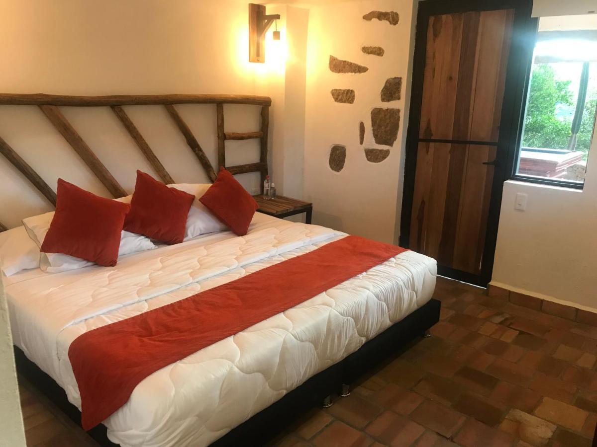 Hotel Casas De Campo El Ciruelo San Gil Ngoại thất bức ảnh