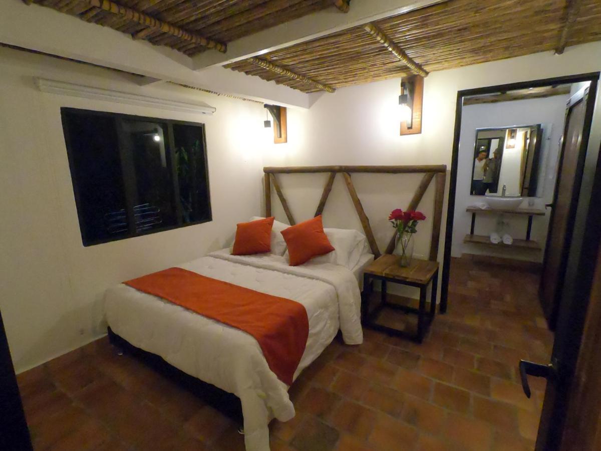 Hotel Casas De Campo El Ciruelo San Gil Ngoại thất bức ảnh